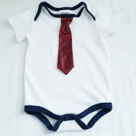3/$25 Dressed to Drool Baby Boy Neck Tie Onesie Size 9 Months - Picture 2 of 9
